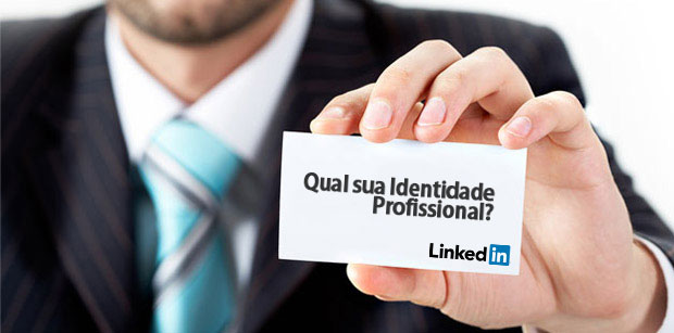 Identidade Profissional no LinkedIn ou CV.doc? Em qual tempo você está?